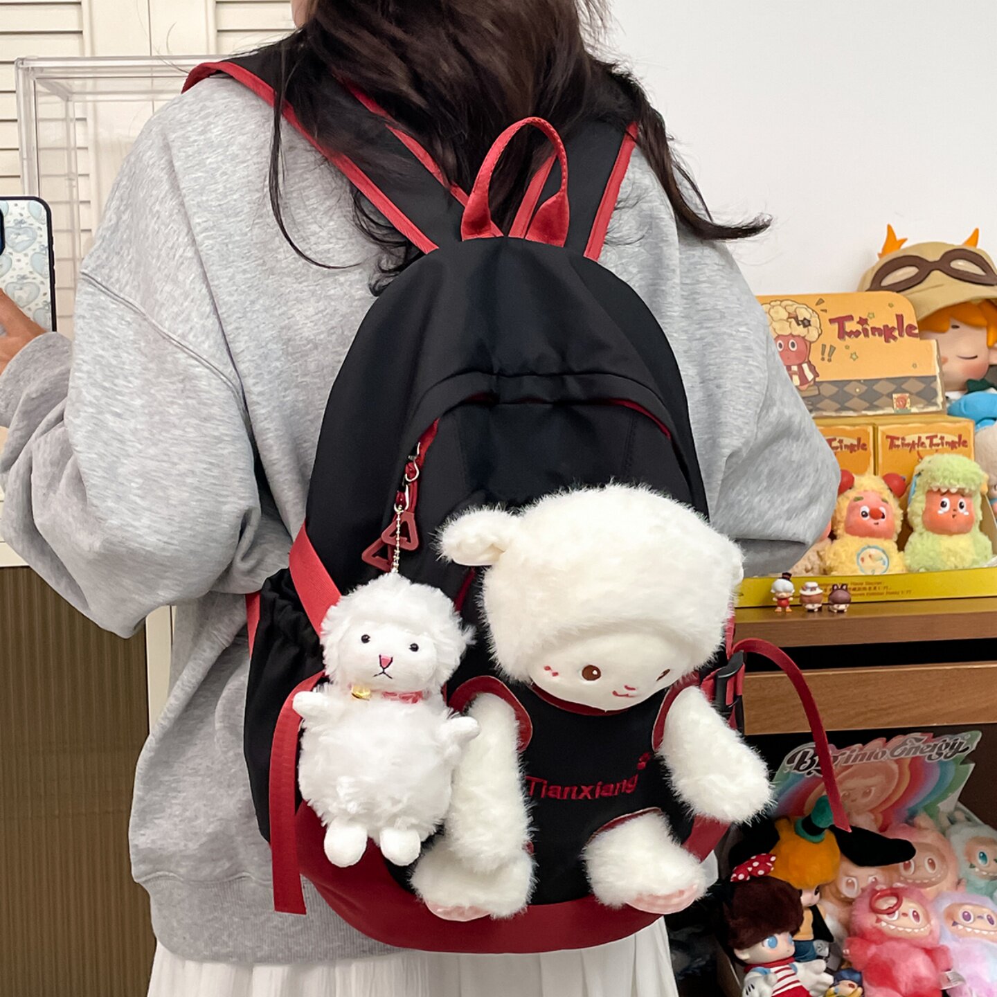 可爱小羊书包女毛绒卡通玩偶双肩包日系ins风少女初高中学生背包