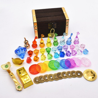 小男孩子宝藏游戏财宝玩具宝箱