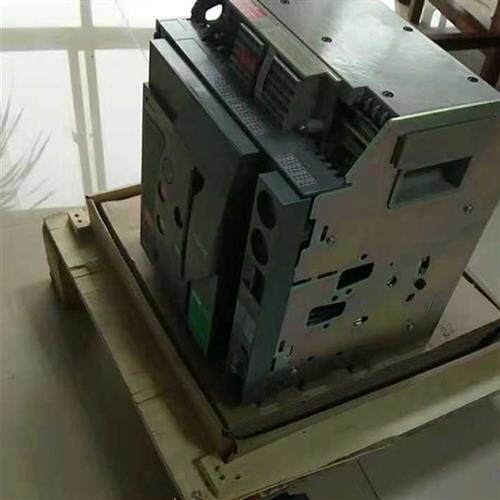 议价施耐德固定式断路器1000A MVS10N3F6A0 3P框架手动储能控制器
