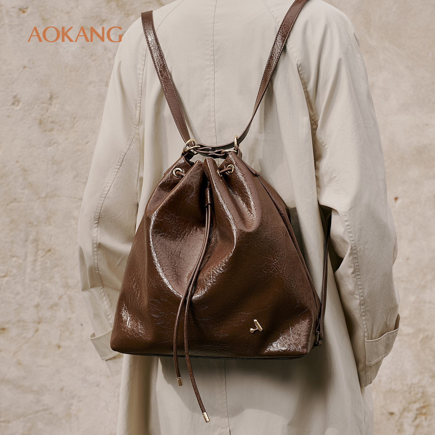 奥康 女包2026新款双肩包高级单肩包女式大容量背包质感通勤书包