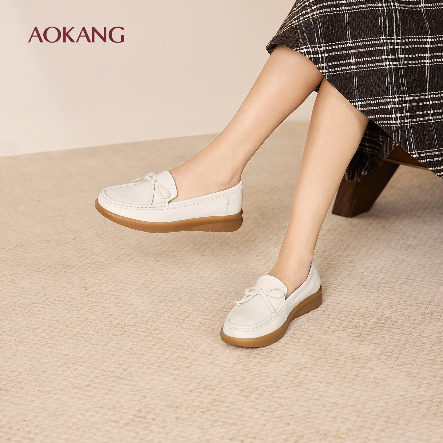 奥康 女鞋2025秋季舒软鞋真皮一脚蹬懒人鞋护士鞋增高单鞋平底