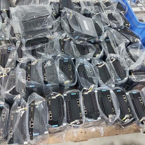 可维修汇川3KW伺服驱动器IS620PT012I-C，，成议价