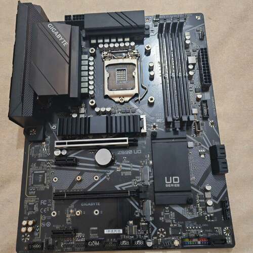 可议价技嘉Z590 UD 带挡板 功能全好 实物图片拍照的