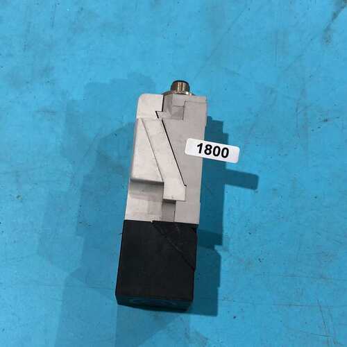 议价BES517-132-MT-H-S4接近开关，件，有点使可维修