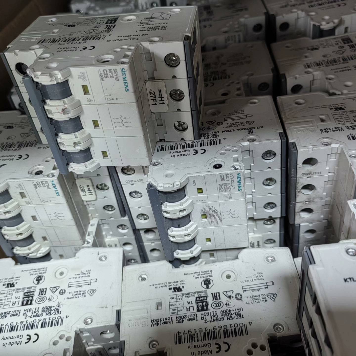 可维修西门子空开断路器5SY4325-7 MCB C25件德国议价