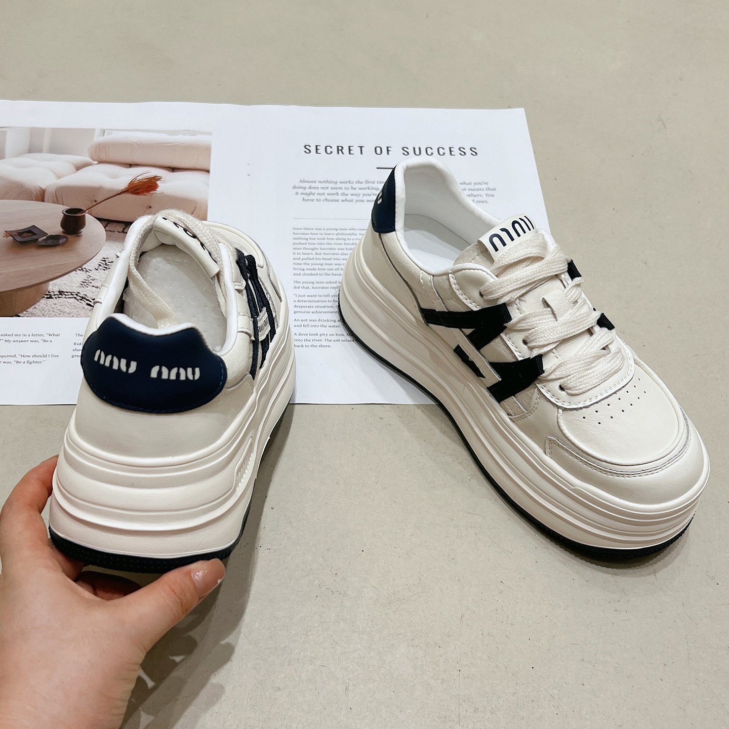 厚底板鞋女真皮2025秋新款韩版百搭增高松糕网红轻便休闲小白鞋潮