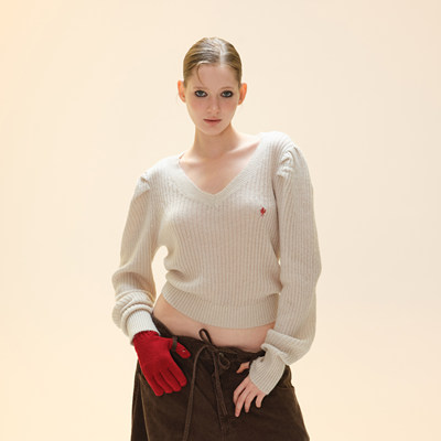 COZYDOLL慵懒v领微透刺绣毛衣