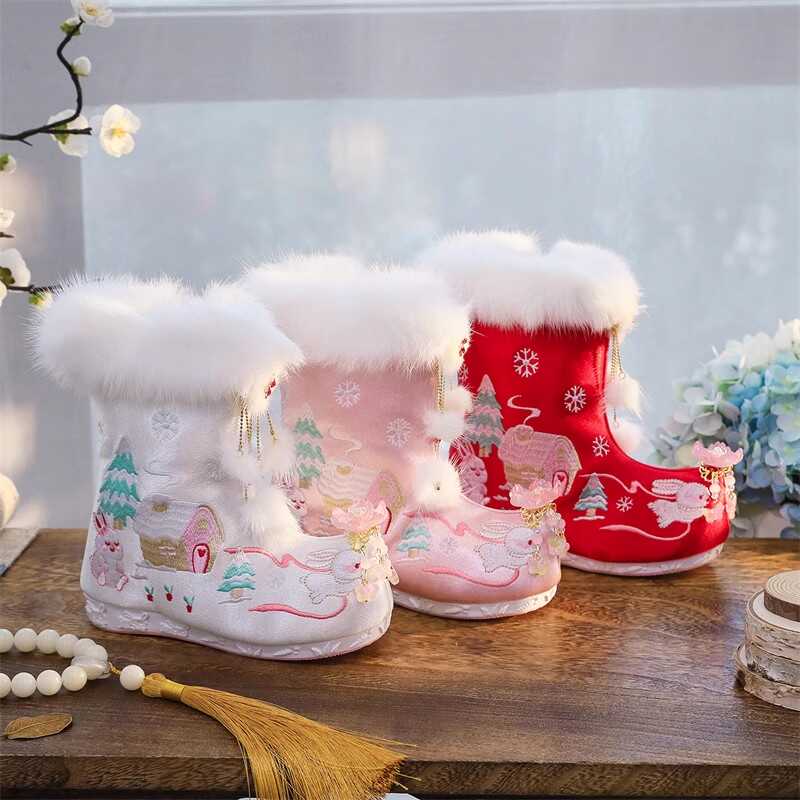 中国风汉服鞋女童冬喜庆新年拜年雪地靴