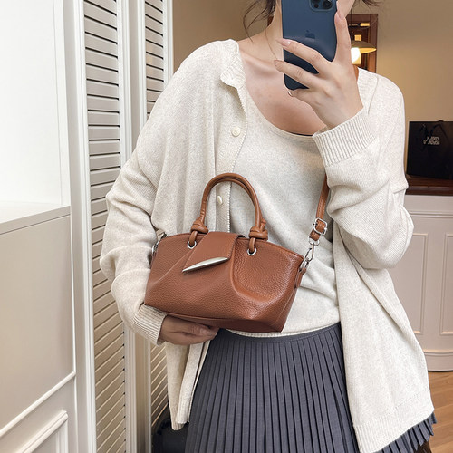 手提云朵精致小包百搭单肩斜挎包