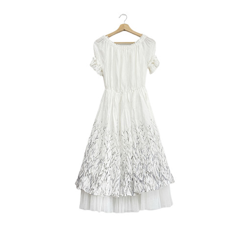 圣迪折扣女装 优雅蕾丝花边网纱拼接松紧腰一字肩棉麻连衣裙