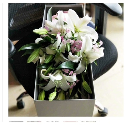 常德武陵区步步高芷兰柳叶湖大小河街鲜花店七夕节配送玫瑰花束