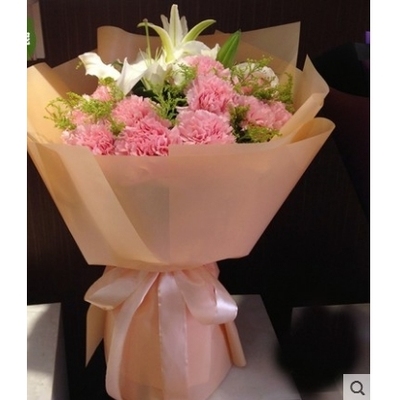 焉耆县和静县和硕县博湖县柯坪县鲜花店妇女节速递玫瑰生日蛋糕