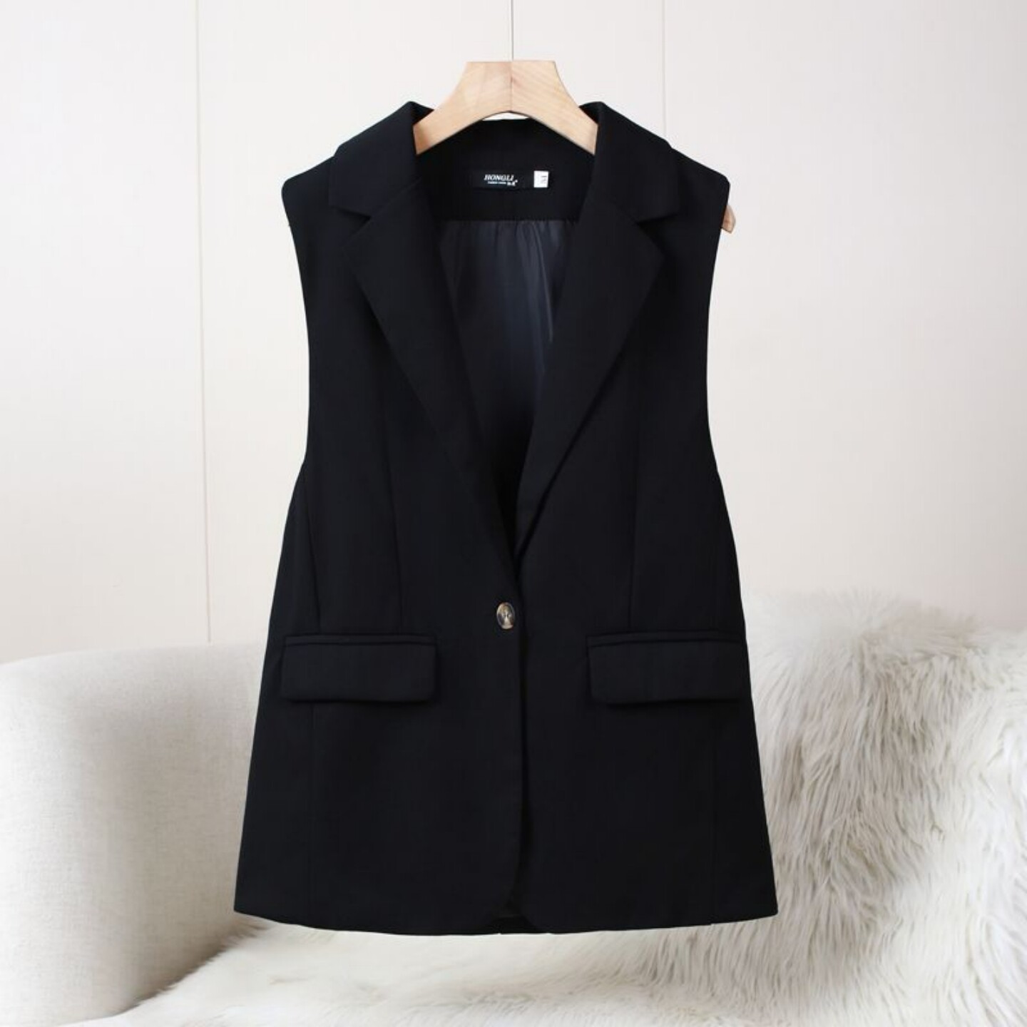 黑色西装马甲女2026春夏季新款韩版气质时尚韩版百搭外穿背心