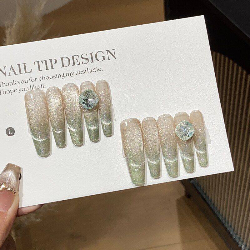 美甲简约手工渐变细闪微笑猫眼