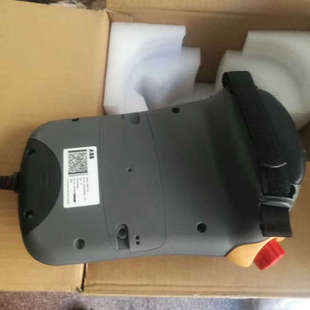 3HAC028357-001 DSQC679ABB工业机器人示教器 全新原装议价