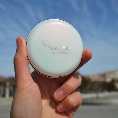 鲑鱼水光保湿遮瑕气垫滋润不卡粉