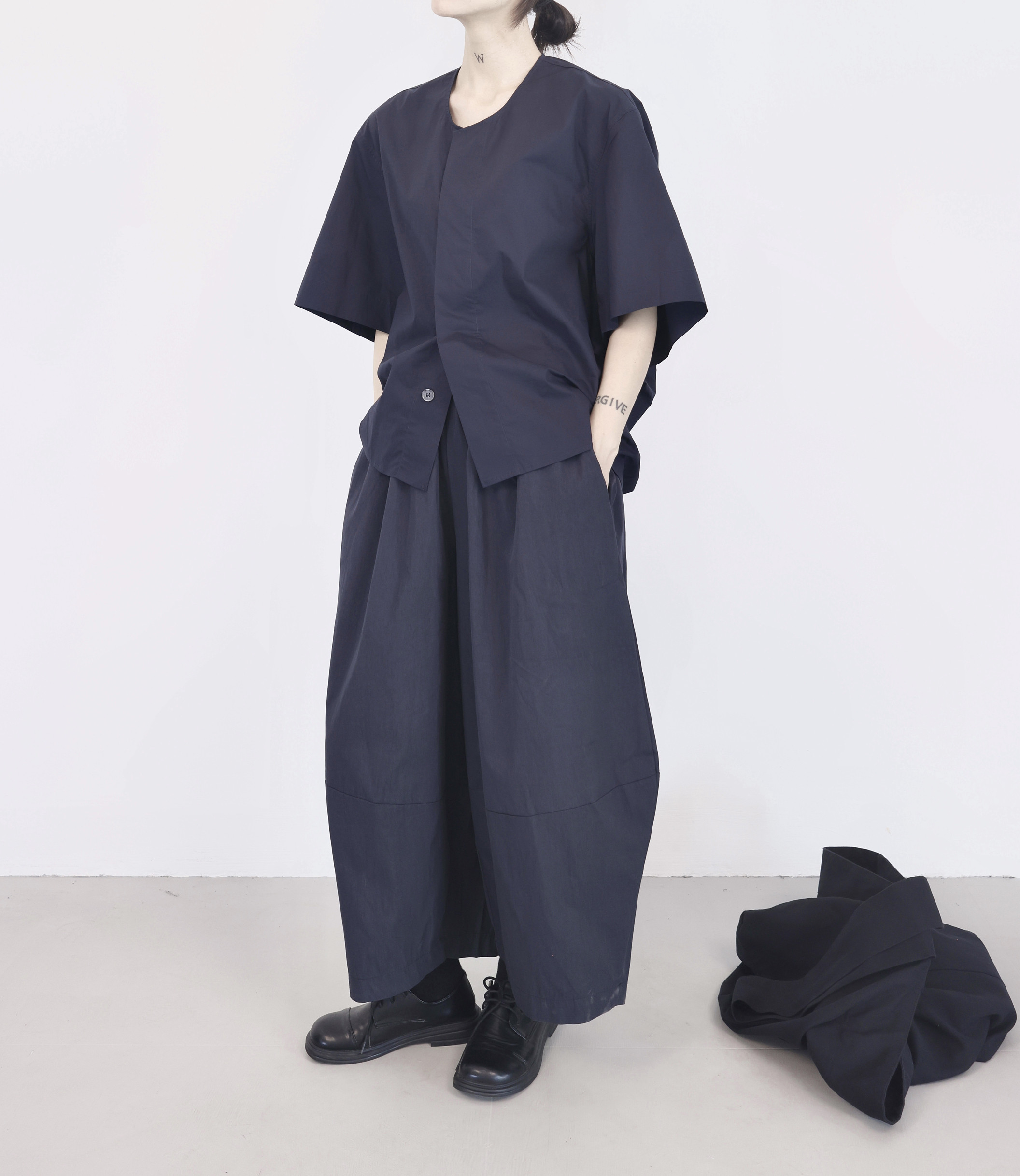 设计感山本日系圆领短袖衬衫女宽松显瘦百搭休闲衬衣2025春夏新款,女装衬衫,钱塘801（原钱塘901）