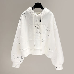 春秋长袖卫衣女带帽宽松慵懒风不规则印花小众洋气短款上衣潮