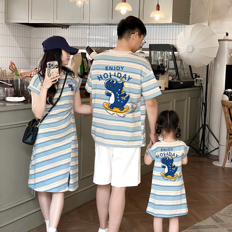 炸街亲子装夏一家三口韩版母子母女连衣裙母子短袖T恤婴儿全家装