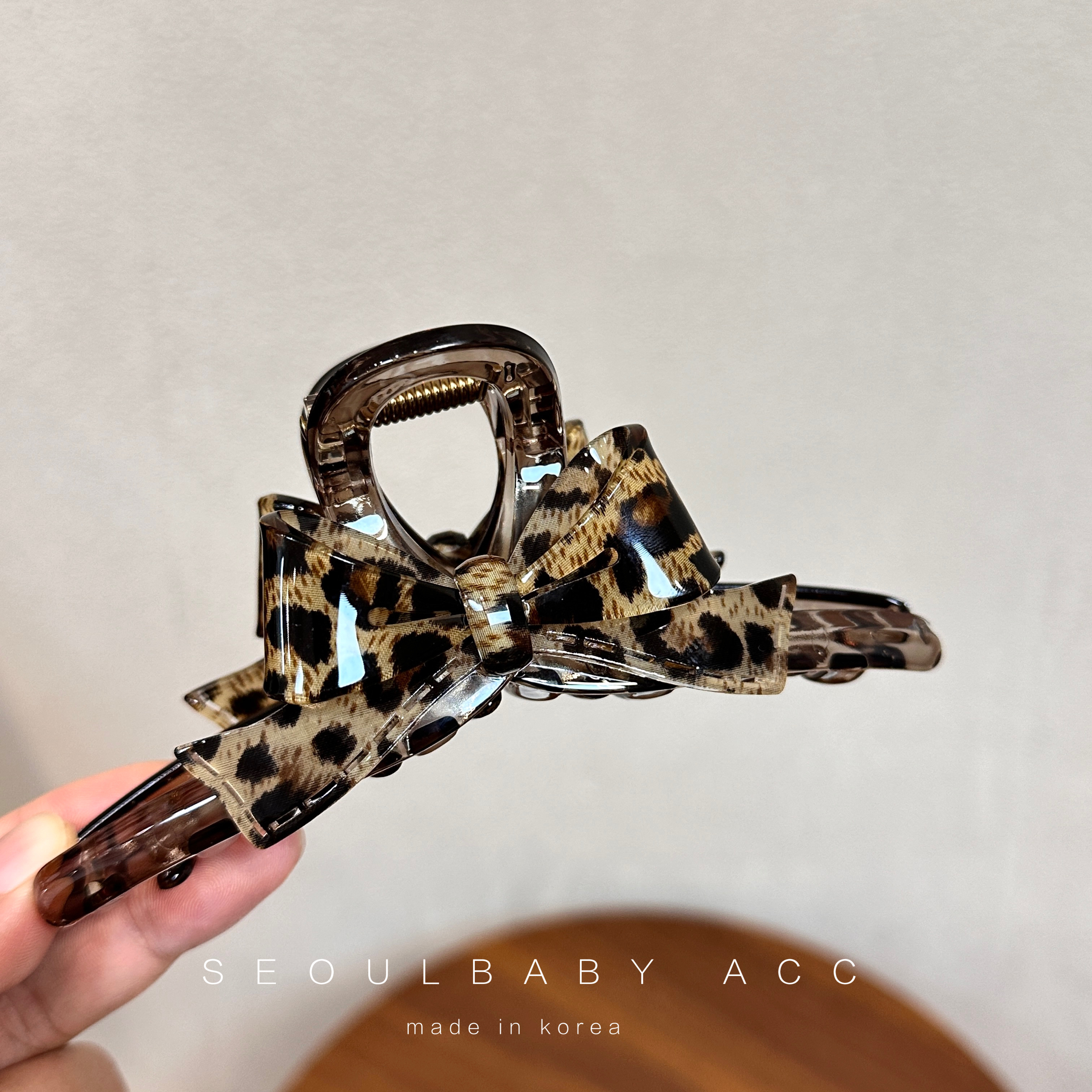 商场柜台同款 韩国进口发饰豹纹蝴蝶结亚克力抓夹醋酸盘发头饰