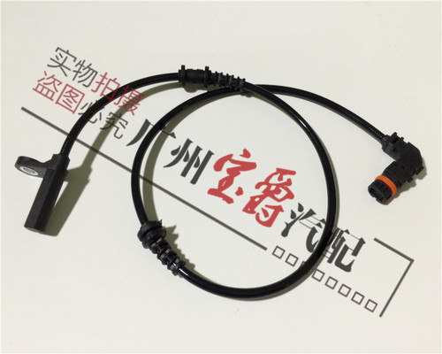 适用奔驰C级W204ABS轮速传感器