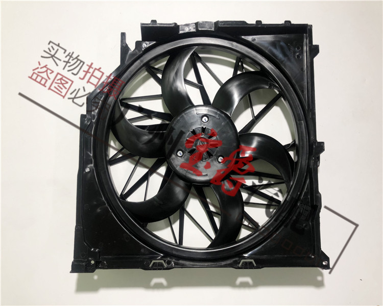 适用宝马X3空调E83水箱X3散热风扇E53冷却风扇X3电子扇