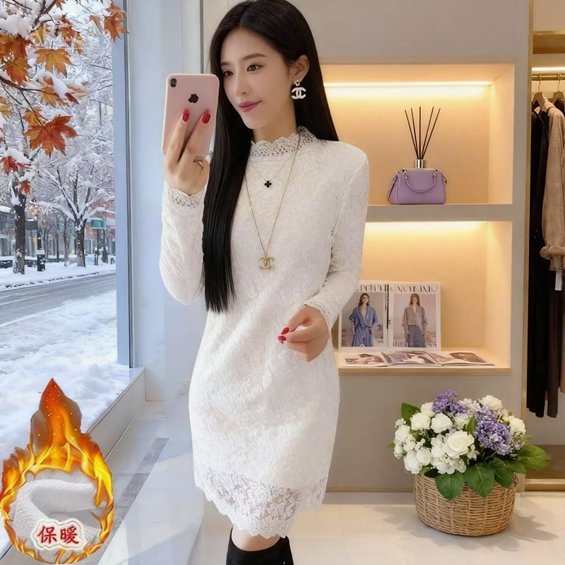 加绒蕾丝连衣裙秋冬新款胖mm小个子遮肚显瘦保暖配大衣保暖打底裙