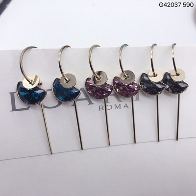 甜美风锆石夸张耳环