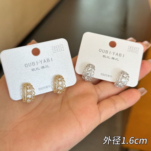 欧比雅比精致小众设计感高级感轻奢蕾丝花边耳圈耳饰女21788