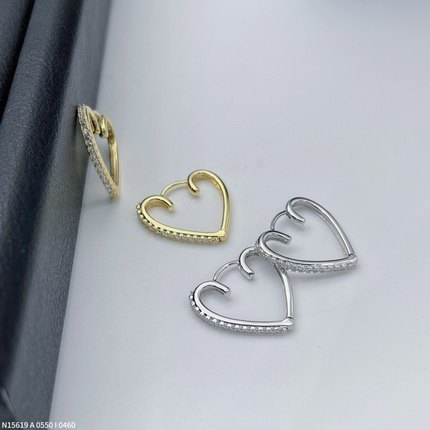 欧比雅比气质百搭高级感轻奢温柔可爱时尚精致爱心耳扣耳环15619