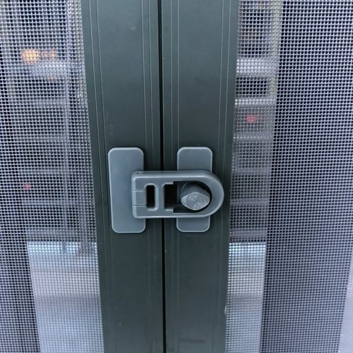 柜子纱窗固定卡扣窗户锁厨房玻璃门锁柜门锁免打孔防开推拉移门锁