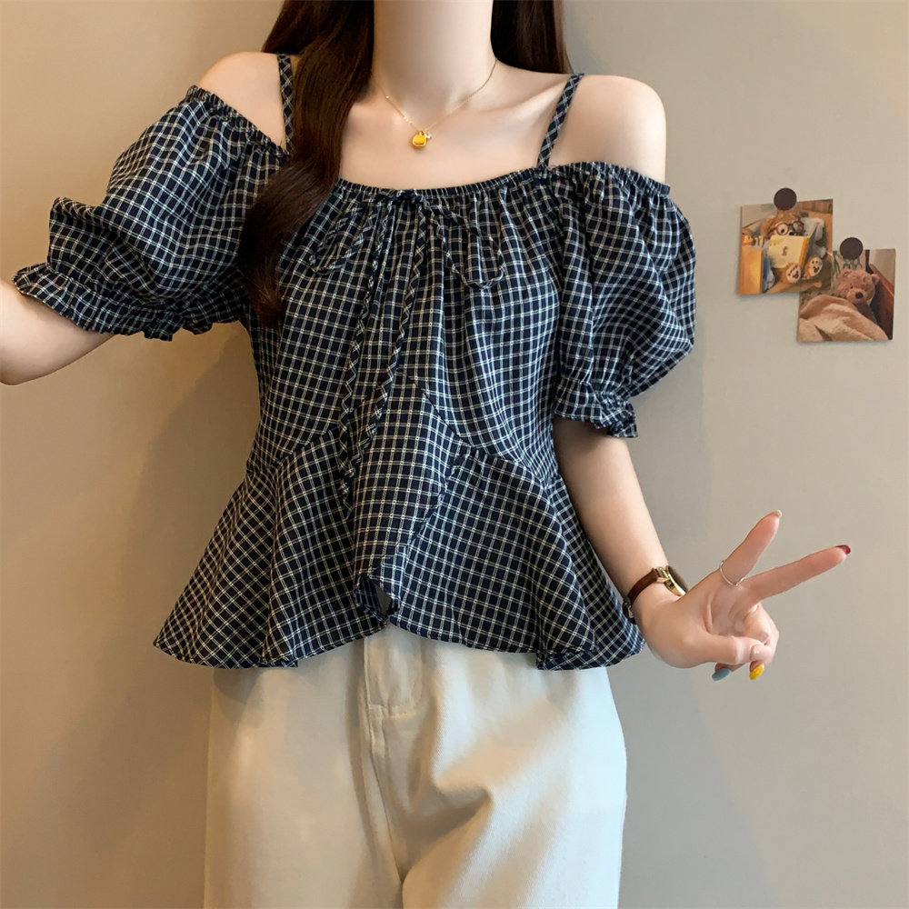 大码女装夏季韩版一字肩吊带露肩短袖上衣时尚百搭格子衬衫女