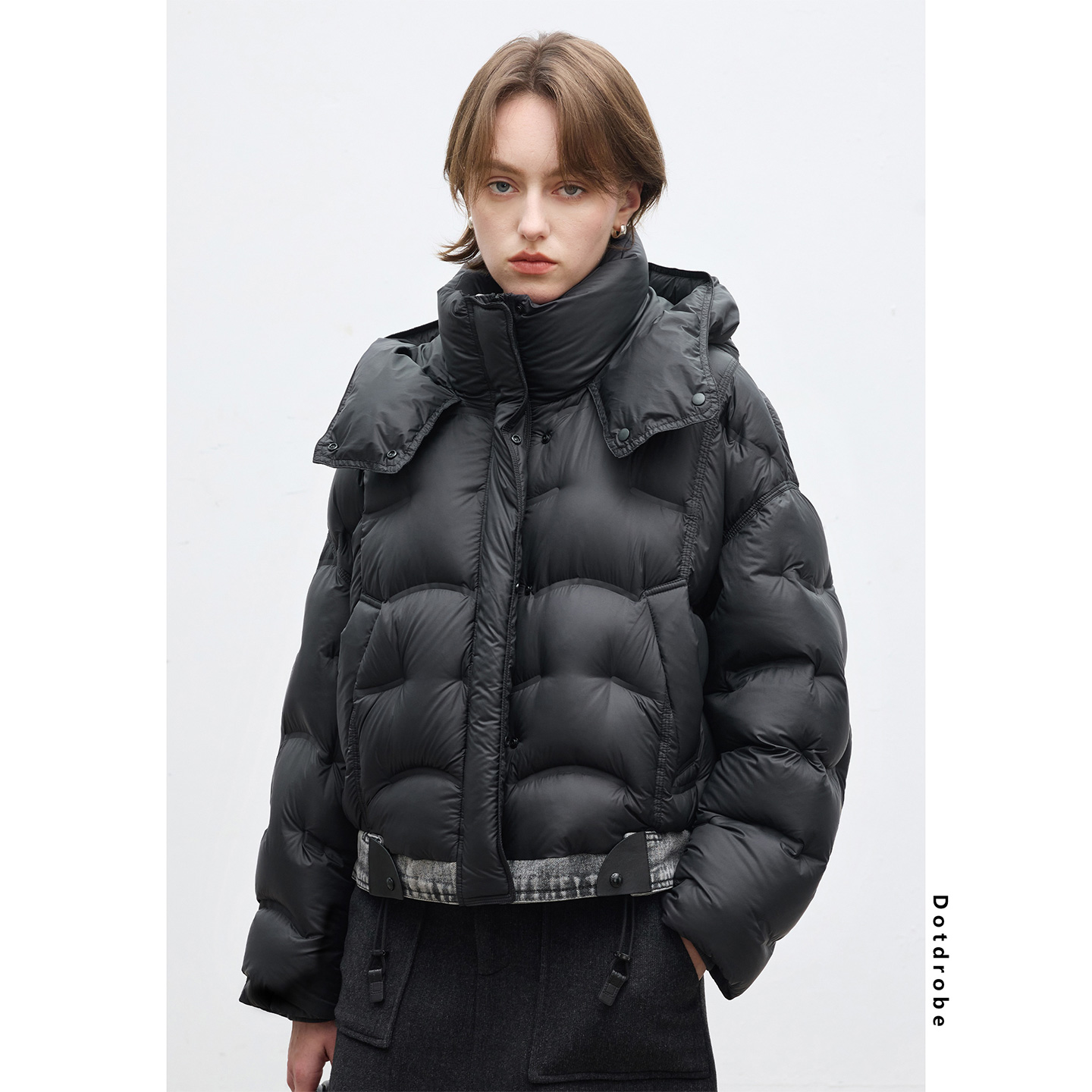 90白鸭绒牛仔拼接泡芙羽绒服