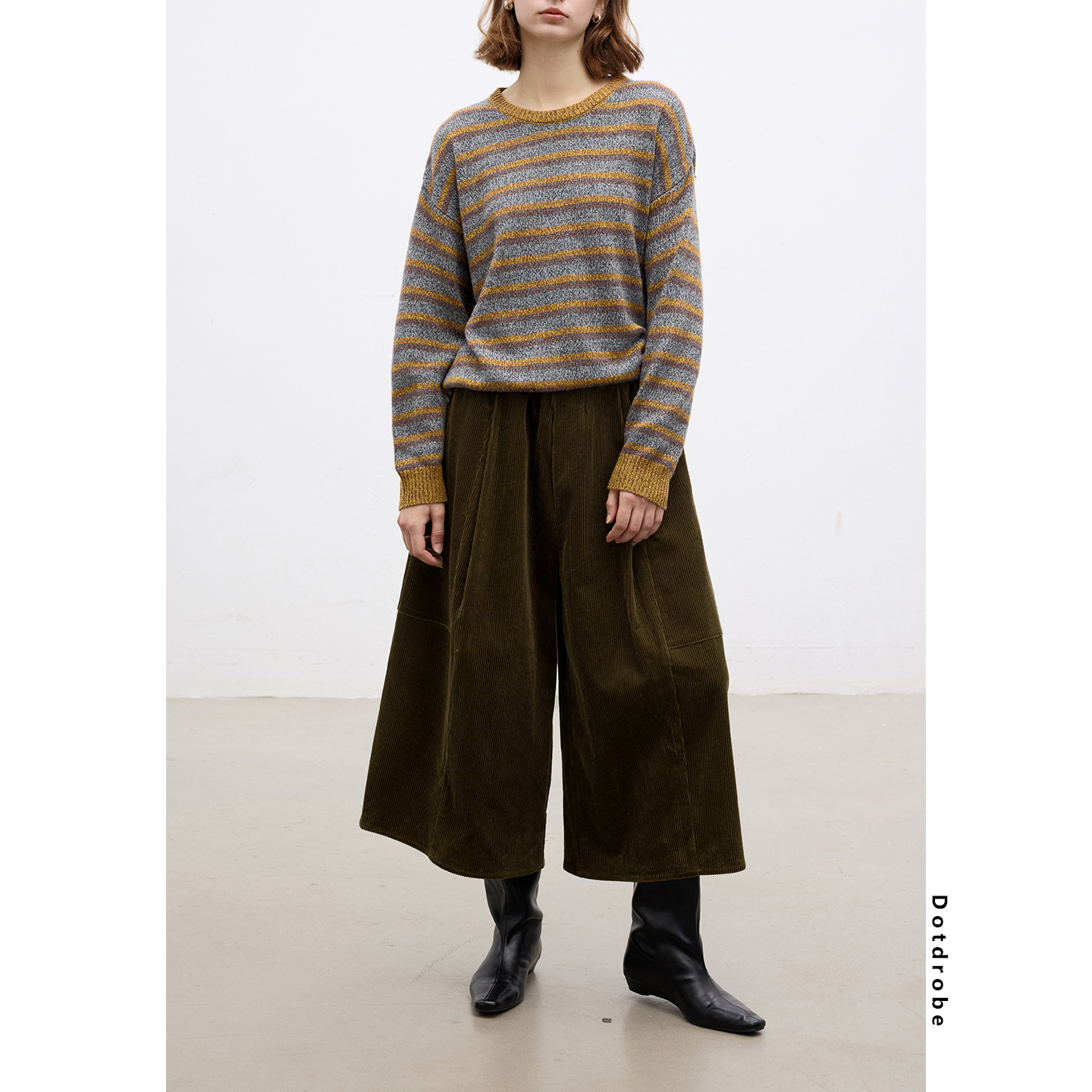 多着松紧腰灯芯绒花苞七分裙裤