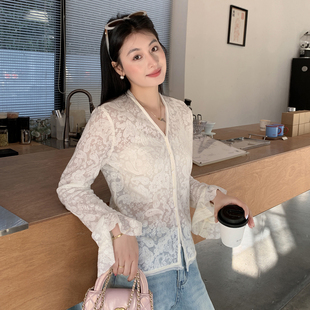 设计感法式重工蕾丝衬衫女气质V领镂空绣花开衫上衣新款