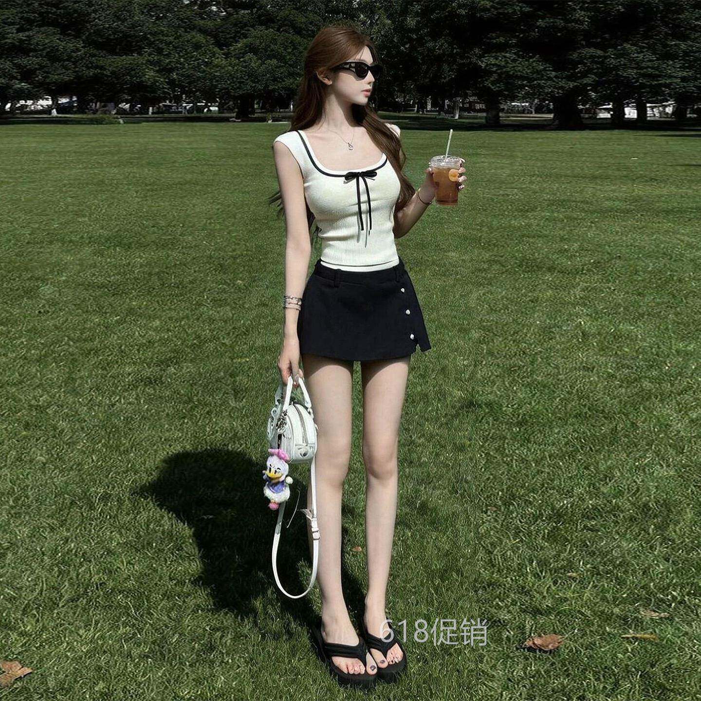 小个子韩系纯欲白色无袖背心上衣穿搭两件套装裙子女2026新款夏季