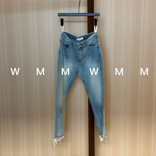 WMM岗山面料浅蓝毛边小脚牛仔裤女新款休闲百搭韩时尚舒适显瘦