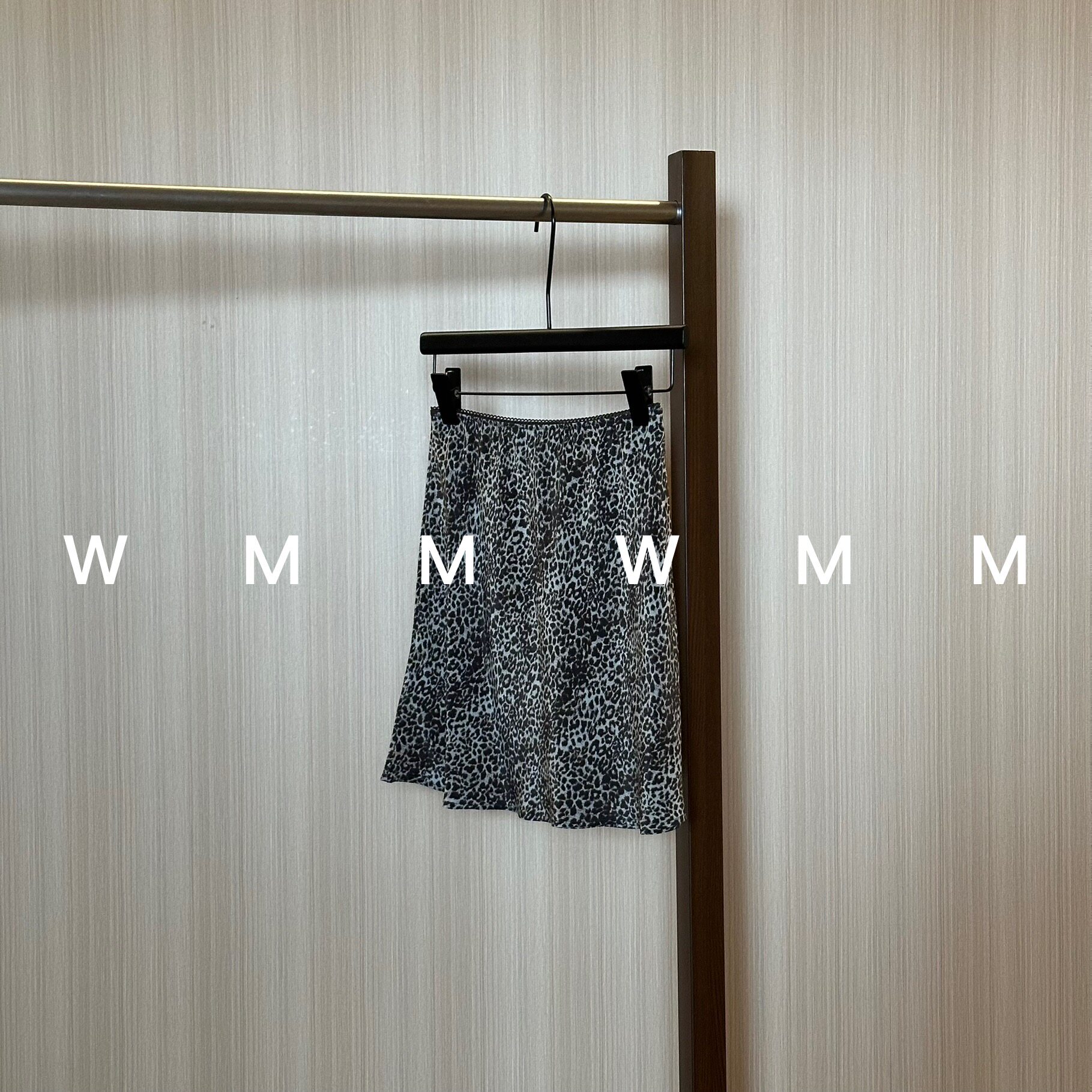 WMM棕咖豹纹半身裙女新款休闲百搭韩版时尚气质舒适显瘦裙子半裙