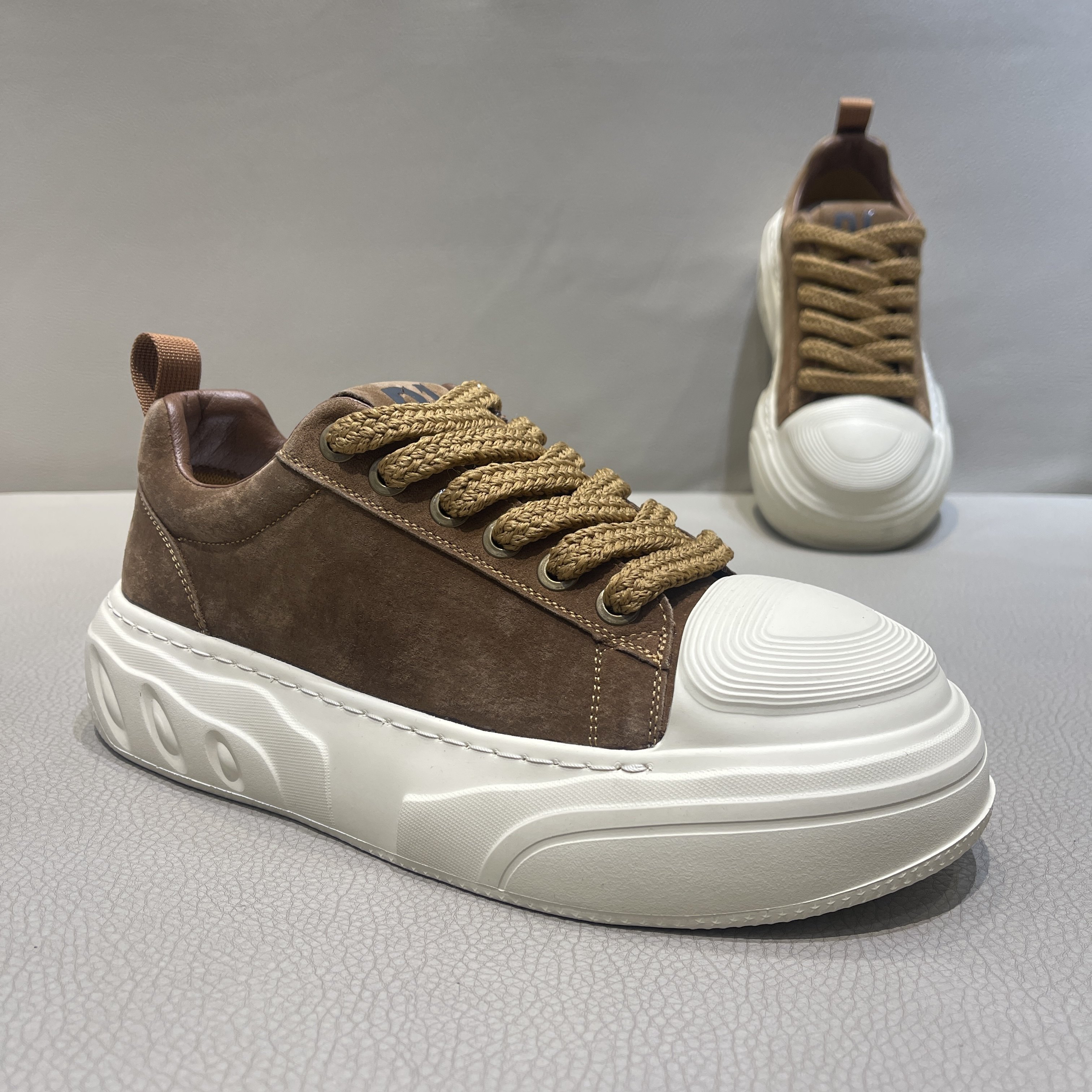 男鞋真皮厚底板鞋2026春季新款复古翻毛皮百搭休闲鞋轻便软底单鞋,流行男鞋,时尚休闲鞋,淘宝优惠券,粉丝福利购,淘宝优惠卷