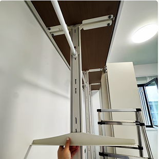 步入式 卧室砌墙金属衣柜 金属衣帽间衣柜定制铝合金立柱落地式