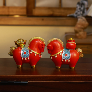 2026马年吉祥物生肖马摆件茶宠工艺品桌面装饰可旋转新年礼品