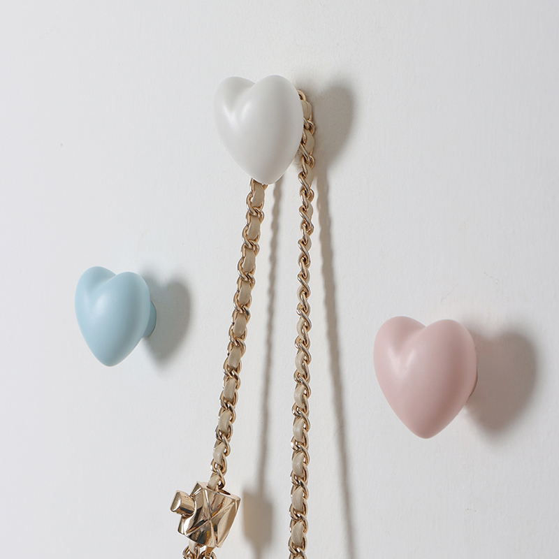 简约爱心墙壁挂衣钩陶瓷