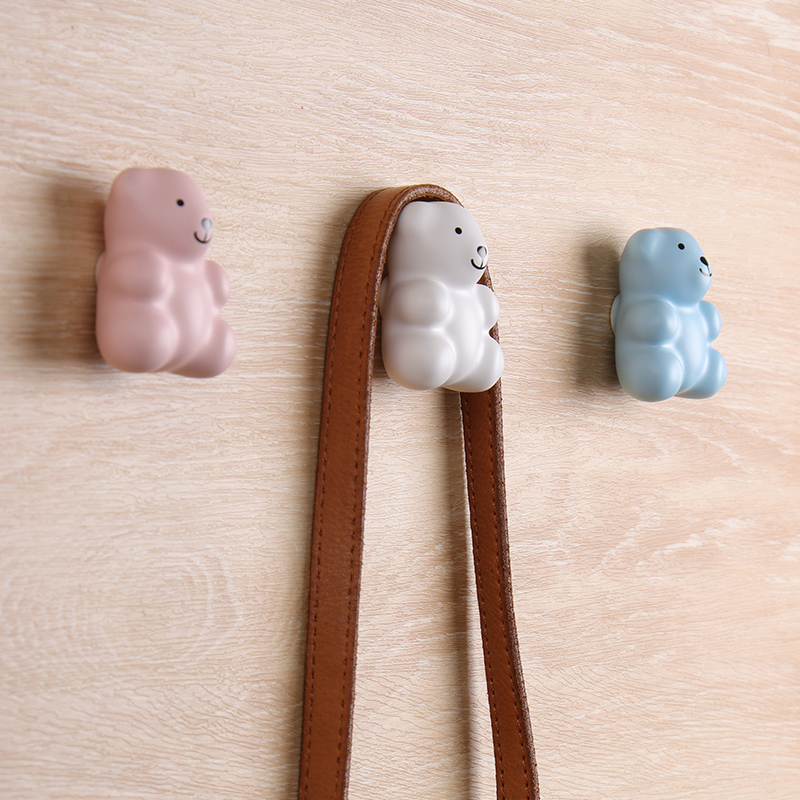 卡通可爱小熊儿童衣柜挂钩免打孔