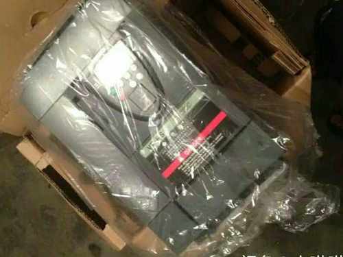 东芝变频器特价VFPS1-4450PL