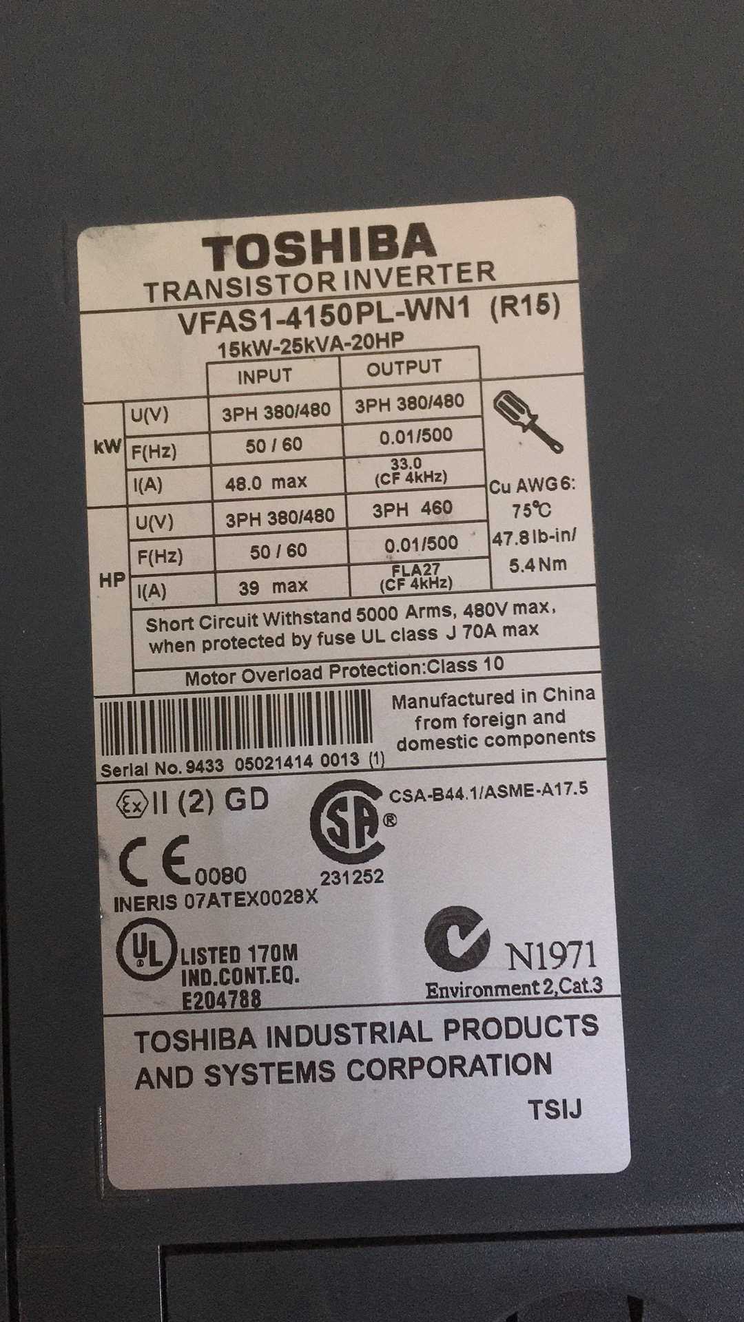 东芝变频器特价现货VFPS1-4150PL