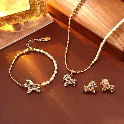 新中式复古彩色小马吊坠项链耳环生肖马喜庆高级感耳钉手链锁骨链