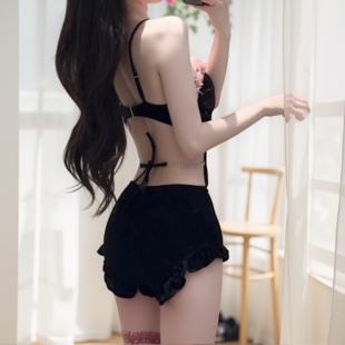 世可儿荷叶边高级连体泳衣女黑色性感镂空钢托聚拢显瘦露背套装