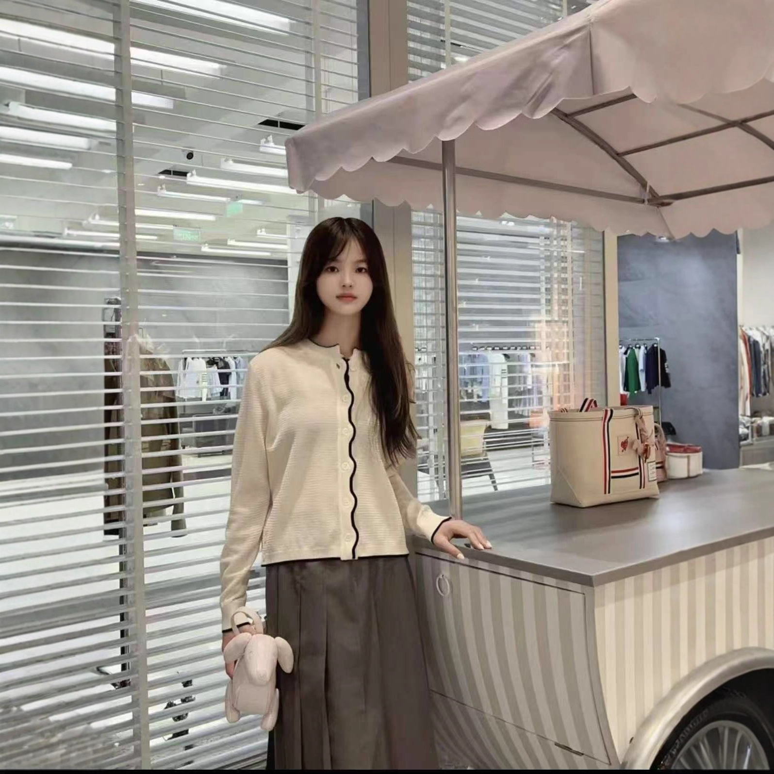 TB秋冬季新款女士针织圆领开衫外套休闲时尚百搭显瘦波浪羊毛开衫