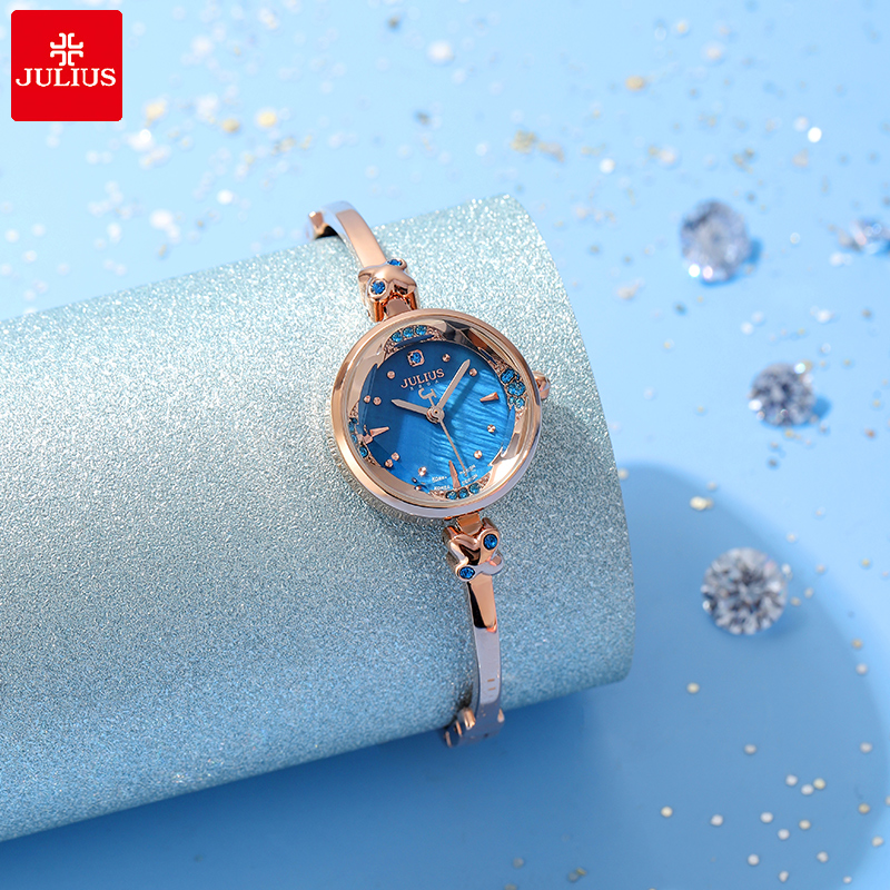 聚利时小巧精致小众设计手链钢带