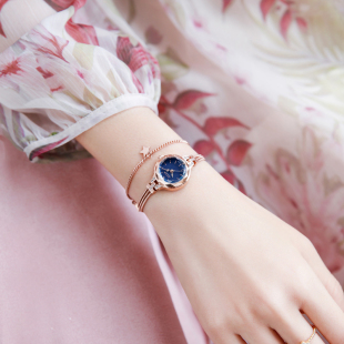 生日礼物聚利时手表女款 小巧精致手链表石英送礼 女士轻奢2025新款